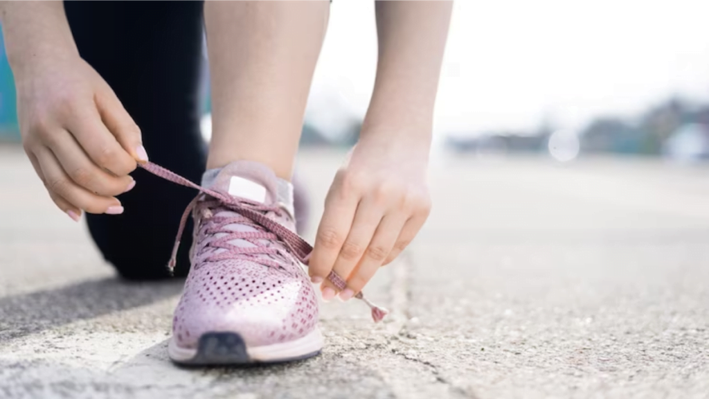 How to Clean Shoelaces 2023